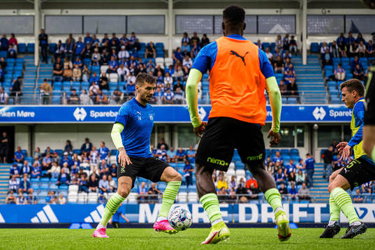 René Joensen of Klaksvik warms up