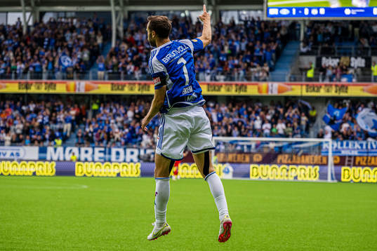 Magnus Wolff Eikrem of Molde celebrates