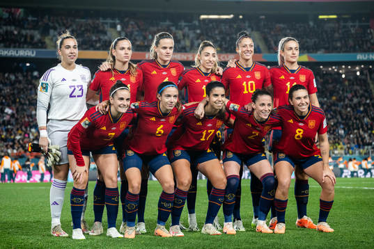 Starting eleven of Spain line up for a photo