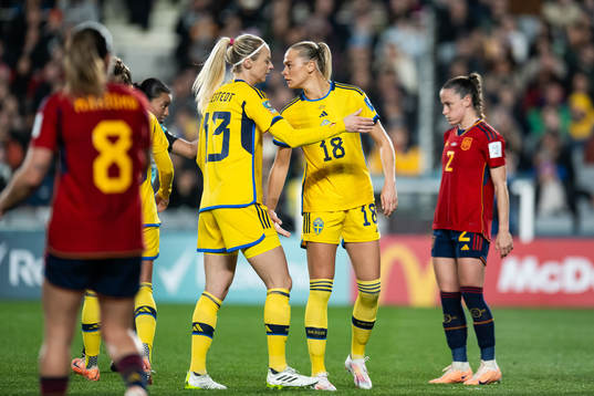 Amanda Ilestedt and Fridolina Rolfö of Sweden