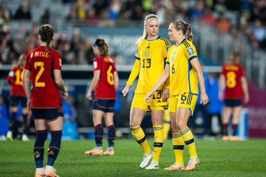 Amanda Ilestedt and Magdalena Eriksson of Sweden