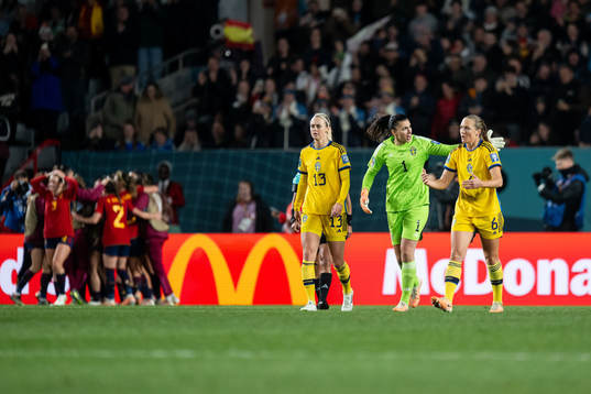 Amanda Ilestedt, goalkeeper Zecira Musovic and Magdalena