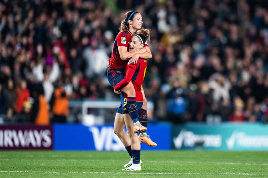 Aitana Bonmati and Esther Gonzalez of Spain celebrate