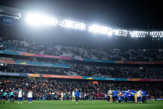 Players of Sweden gather