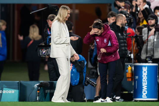 Fridolina Rolfö of Sweden and Aitana Bonmati of Spain