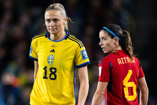 Fridolina Rolfö of Sweden and Aitana Bonmati of Spain