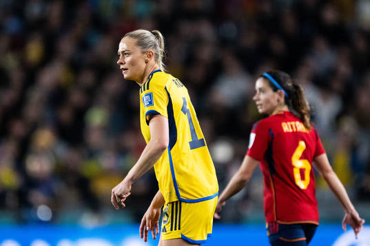 Fridolina Rolfö of Sweden and Aitana Bonmati of Spain