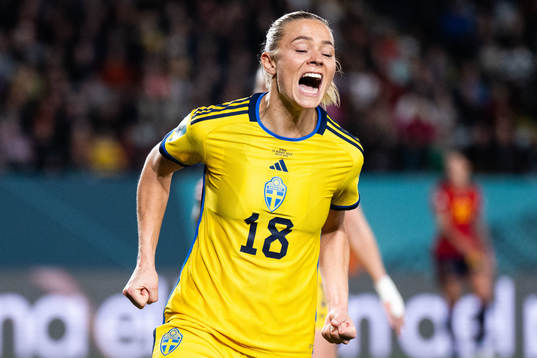 Fridolina Rolfö of Sweden reacts
