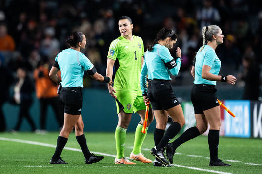 Goalkeeper Zecira Musovic of Sweden in discussion with