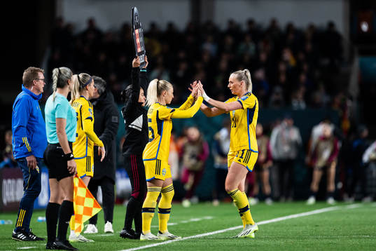 Rebecka Blomqvist and Stina Blackstenius of Sweden