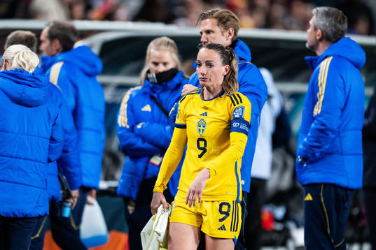 Kosovare Asllani of Sweden looks dejected