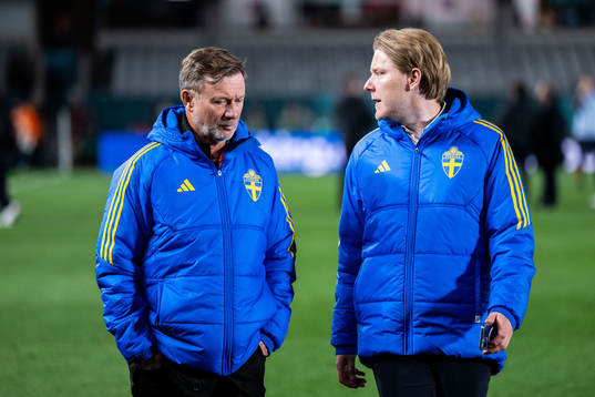 Head coach Peter Gerhardsson and Press officer Fredrik