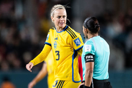 Amanda Ilestedt of Sweden reacts to referee Edina Alves