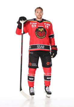 Luleås Oscar Eklindposerar för ett porträtt