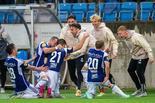 Martin Linnes of Molde celebrates