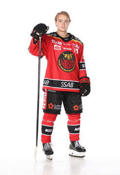 Luleås Olli Nikupeteriposerar för ett porträtt
