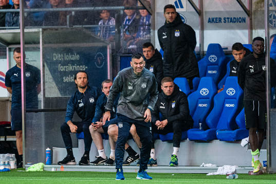 Magne Hoseth, head coach of Klaksvík