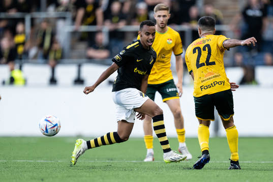 AIKs Bilal Hussein och Dalkurds Brwa Hekmat Nouri