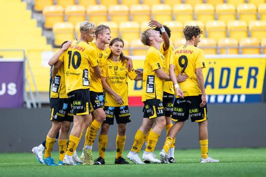 Elfsborgs Viggo Lidberg jublar med lagkamrater