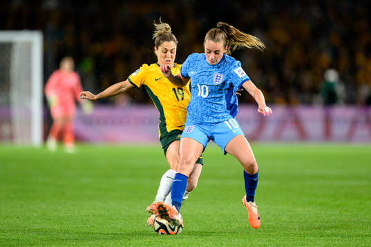 Katrina Gorry of Australia and Ella Toone of England