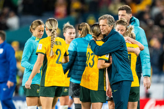 Kyra Cooney-Cross and Assistant coach Jens Fjellström look