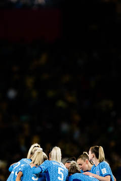 Players of England gather