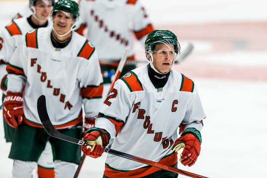 Frölundas Max Friberg jublar