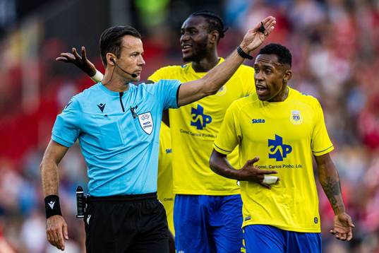 Bram Van Driessche, referee