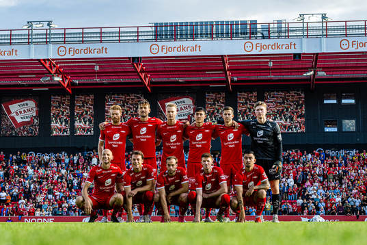 The starting eleven of Brann, from the top left; Sivert