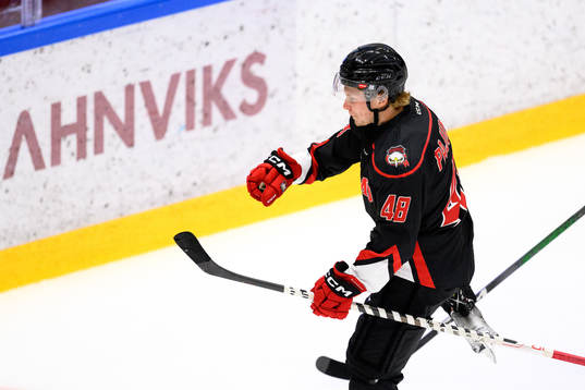 Malmö Redhawks Lauri Pajuniemi jublar