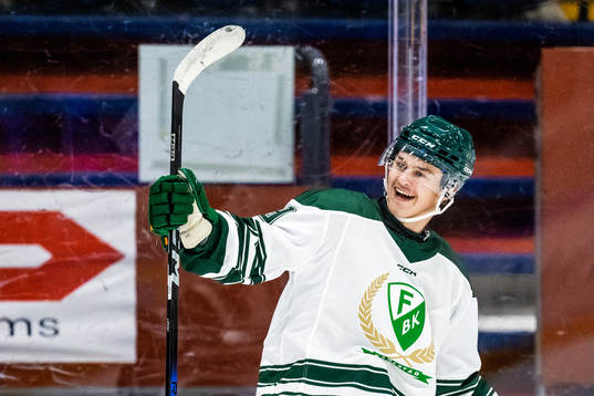 Färjestads Lucas Forsell jublar