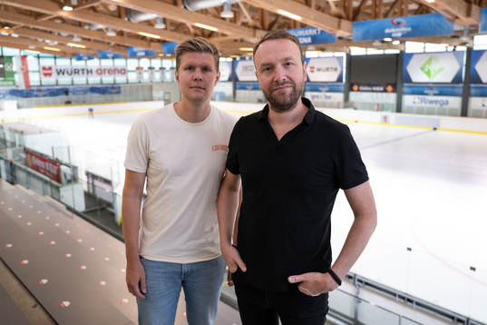 Helsingborgs Dagblads reportrar Linus Ahlin och Daniel Rooth