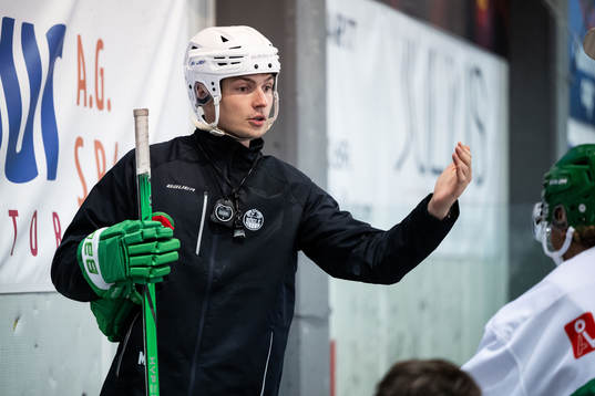 Rögles assisterande tränare Max Bohlin