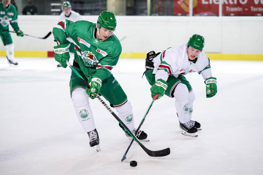 Rögles Adam Tambellini och Linus Sjödin