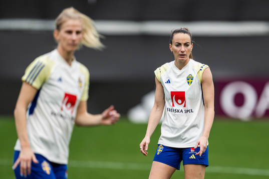 Sofia Jakobsson and Kosovare Asllani of the Swedish women's