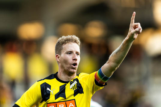Samuel Gustafson of Häcken celebrates