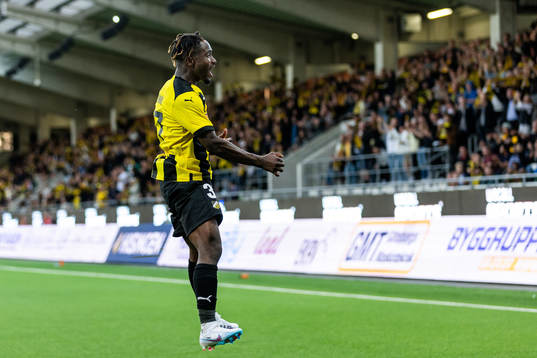 Ibrahim Sadiq of Häcken celebrates