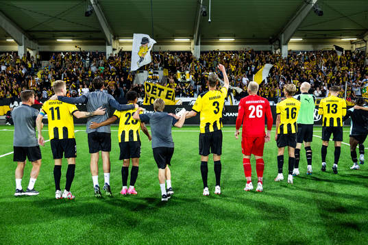 Players of Häcken celebrate