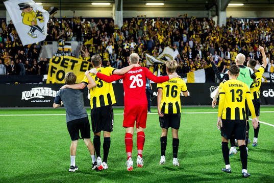Players of Häcken celebrate