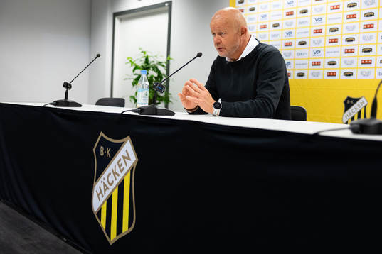 Head coach Per-Mathias Høgmo of Häcken