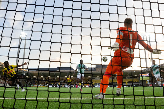 Ibrahim Sadiq of Häcken scores 3-0 behind goalkeeper