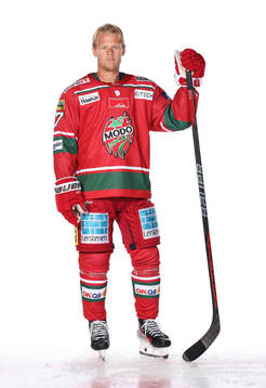 s Niklas Folinposerar för ett porträtt