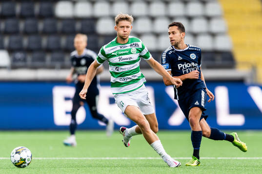 Västerås SKs Patric Åslund och Utsiktens Predrag