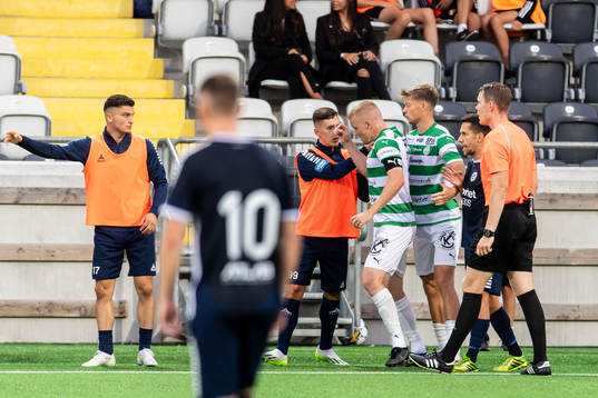Irriterat mellan Västerås SKs spelare och Utsiktens