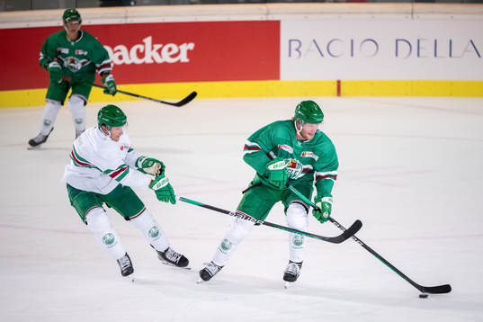 Rögles Adam Tambellini och Ludvig Claesson