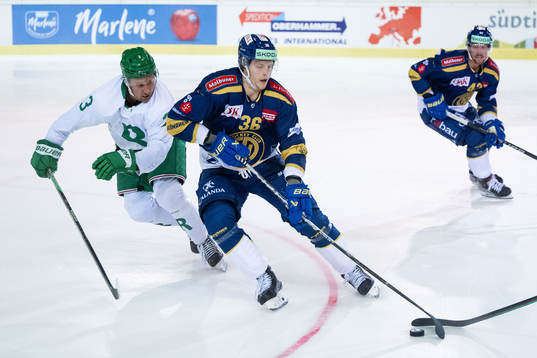Michael Kapla of Rögle and Simon Knak of Davos