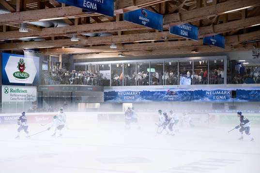 Mist over the ice