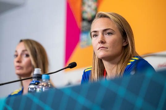 Kosovare Asllani and Magdalena Eriksson of the Swedish