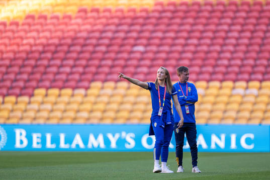 Magdalena Eriksson and head coach Peter Gerhardsson of the