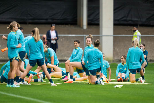 Sam Kerr with team mates of the Australian women's national